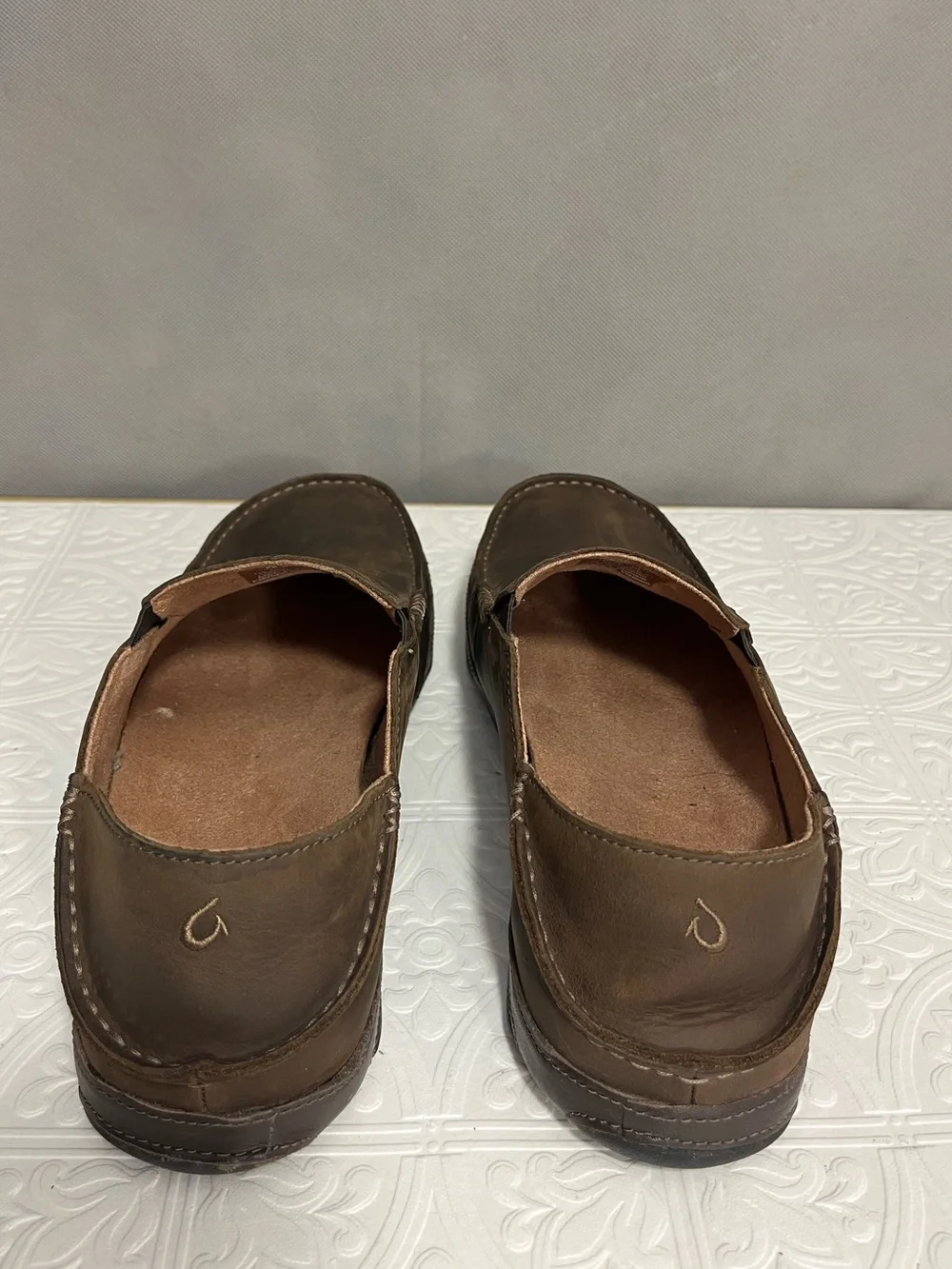 OluKai Moloa Men's Leather Slip-On Loafers Dark Wood Java Brown Size 14